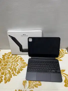 Apple Magic Keyboard 11 inch For Ipad Pro M4 Second Original