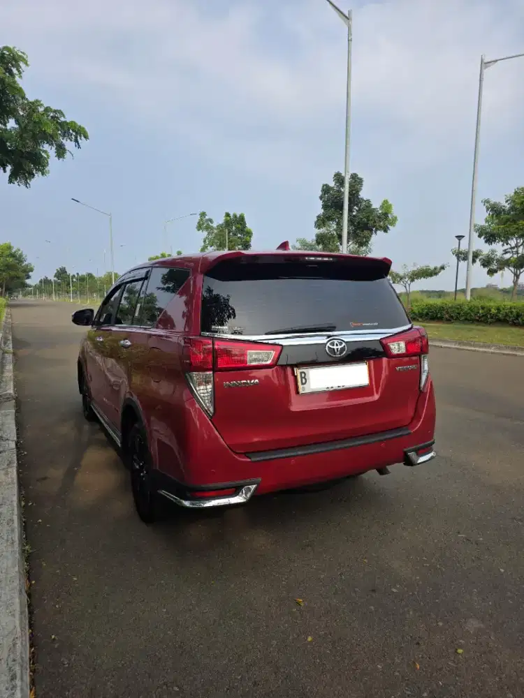 Innova Reborn Venturer Diesel 2019