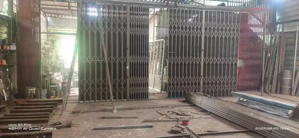 pintu harmonika