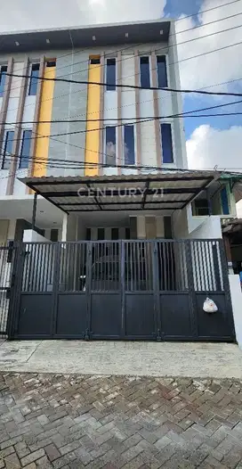 Rumah 3 Lantai Siap Huni Di Sunter Jakut S7846
