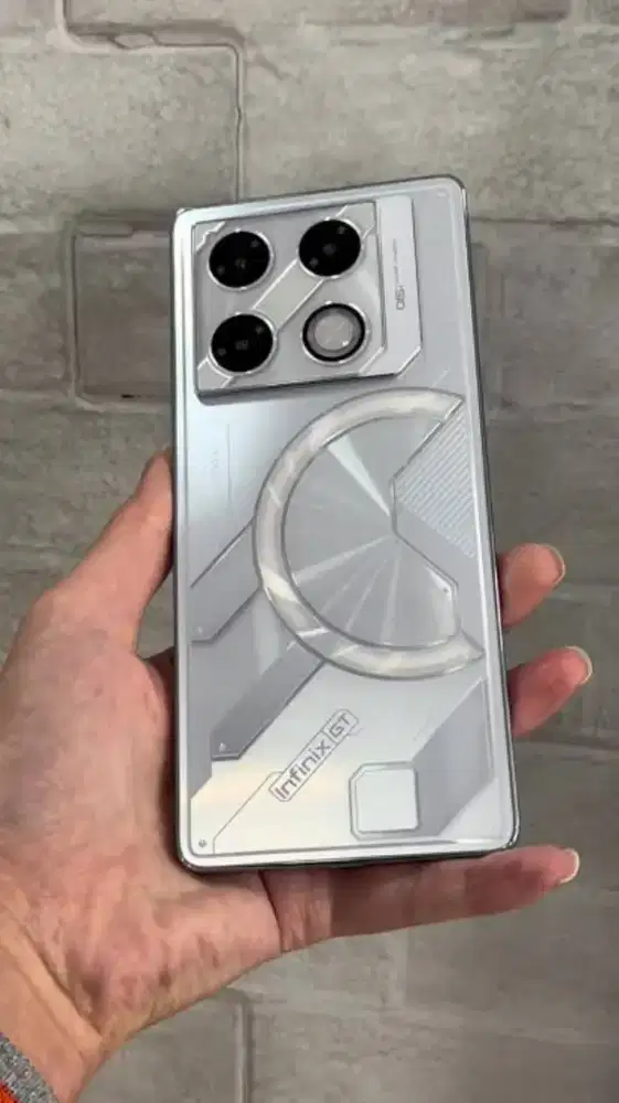 Infinix GT 20 pro 8/256 silver