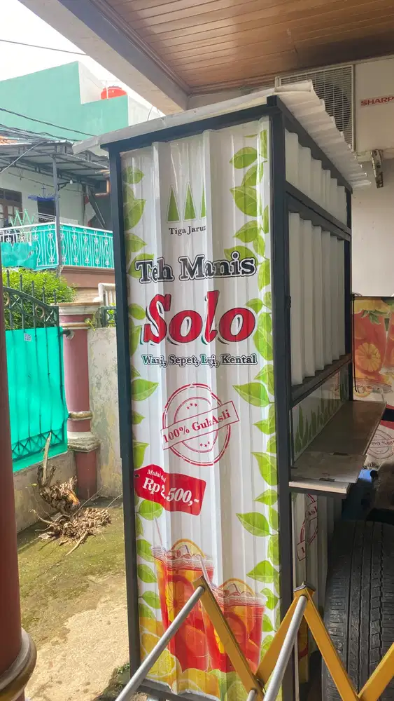 Booth Kontainer Untuk Jualan Minuman/Makanan