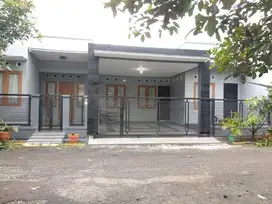 Dijual murah rumah minimalis lokasi strategis di Sentul city Bogor
