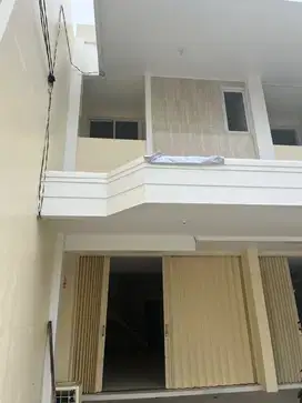 Dijual cepat ruko baru di Harapan Indah Bekasi