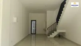 Disewa Ruko ENCHANTE di Pinggir Jalan Siap Pakai