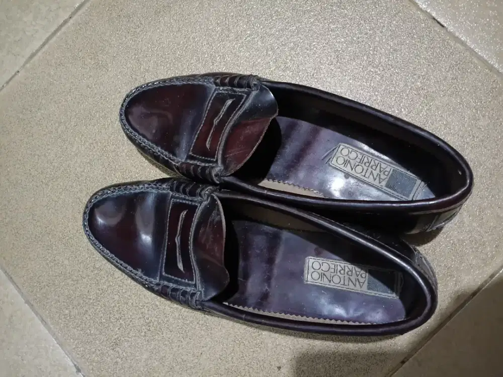 Sepatu Antonio Parriego second