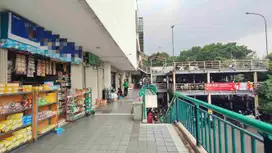 Toko 1 lantai posisi depan dekat lobby & parkir motor di Baltos Tamansari