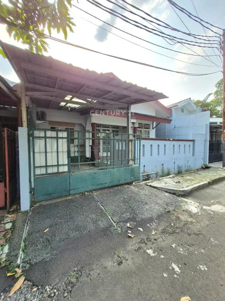 Rumah Bangunan Lama Lokasi Bintaro Sektor 9 9204