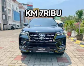 Toyota Fortuner VRZ GR 2023 AT 2.8, Km 7Ribu, Pajak Panjang
