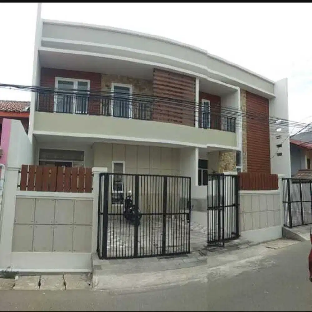 Dijual Rumah Cantik Strategis Di Cempaka Barat Jakarta