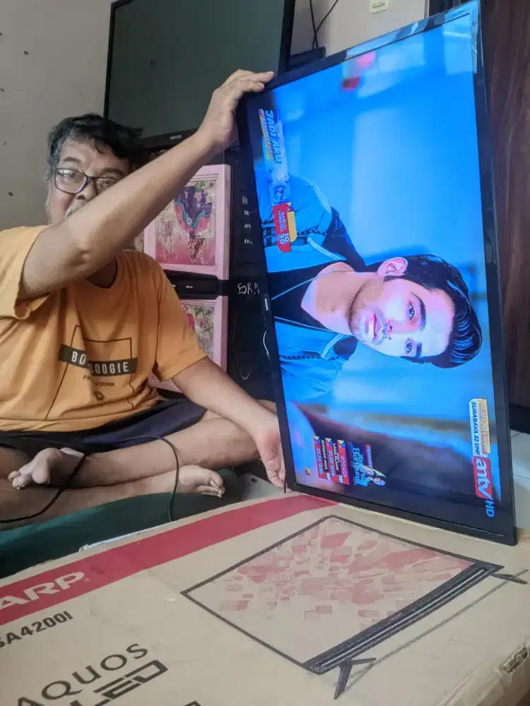 MENERIMA SERVICE TV PANGGILAN