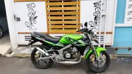 Kawasaki Ninja R 2012 (convert SS)