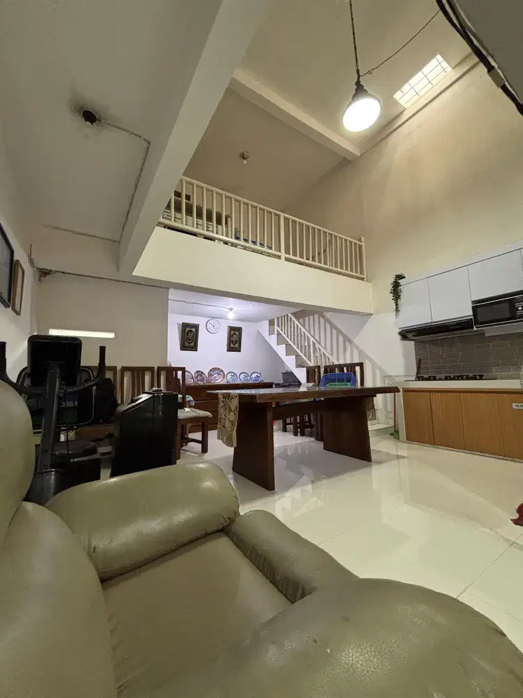Rumah Strategis di Perumahan Griya Bintara Bekasi Barat