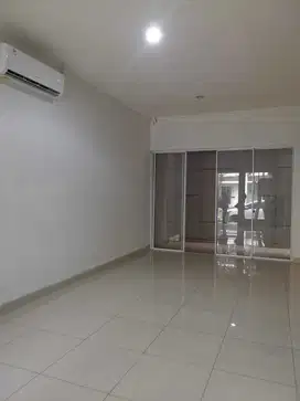 Disewa Rumah Bagus Dan Siap Huni di Kelapa Gading, Jakarta Utara
