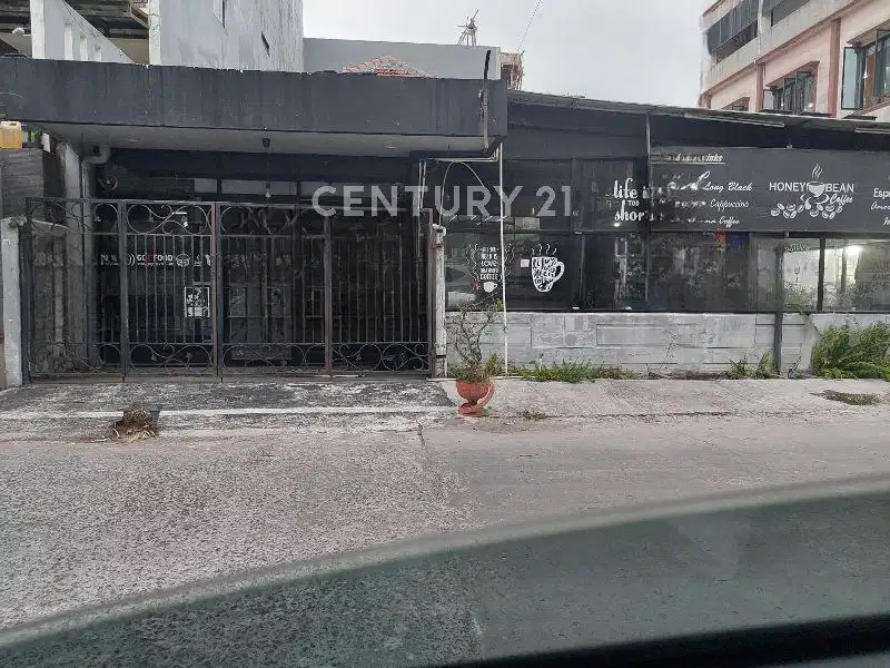 Rumah Sangat Strategis Bisa Untuk Usaha Di Kelapa Gading