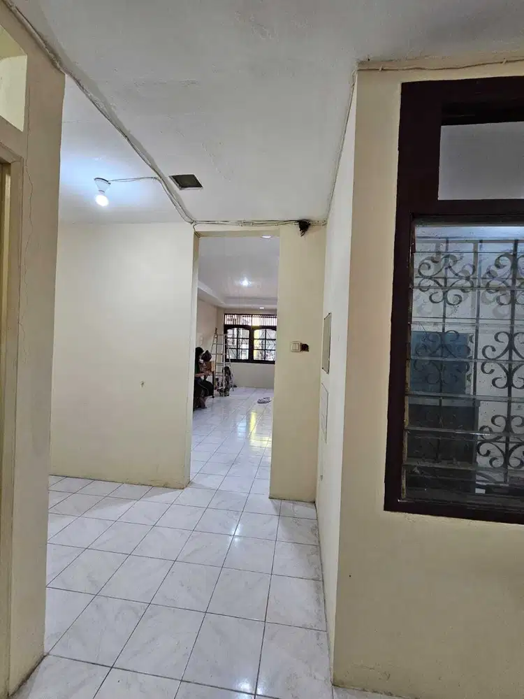 Di Sewakan Rumah Sunter 2 Lantai Rapih Siap huni Sunter Hijau