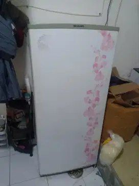 Kulkas 1 pintu merk Sharp