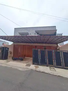 Jual Rumah 2 Lantai Semi Furnish di Pasar Minggu Dekat TB Simatupang