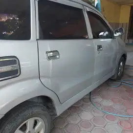 Daihatsu Xenia 2005 Bensin