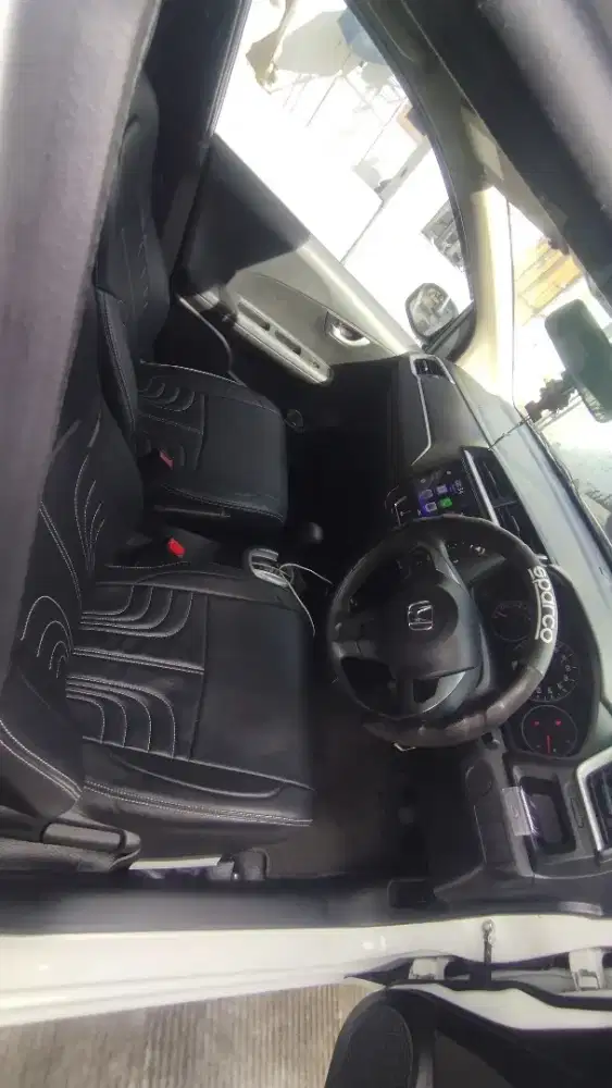 Di Jual Brio Satya tipe E CVT tahun 2022