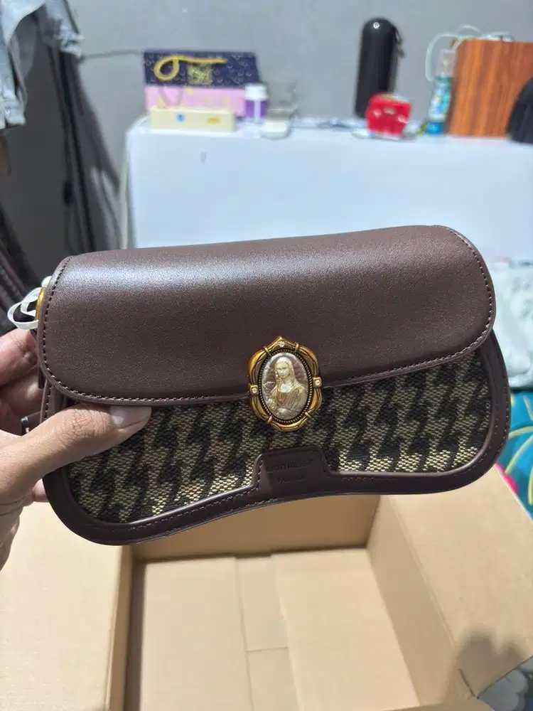 Tas wanita brand monalisa