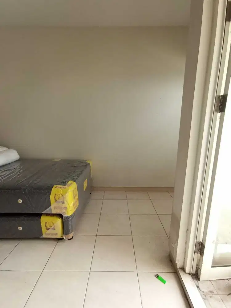 Dijual Apartemen Siap Huni Spring Lake  Summarecon Bekasi