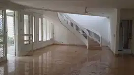 Dijual Rumah Ada Kolam Renang dan Luas di Cilandak Jakarta Selatan