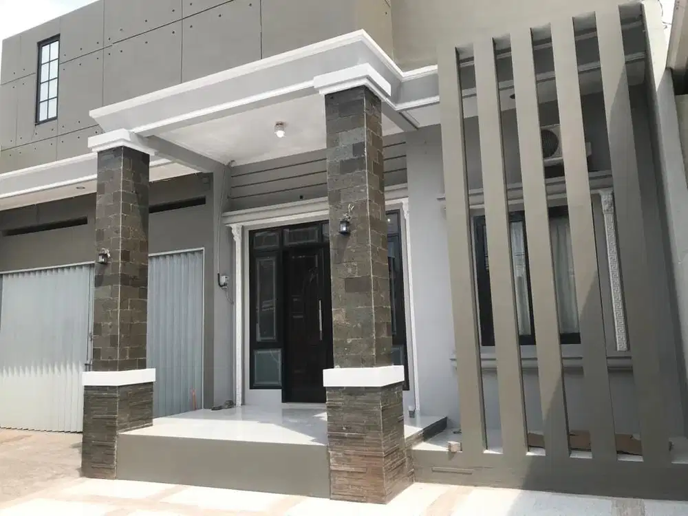 rumah bagus dan terawat di puri anjasmoro semarang