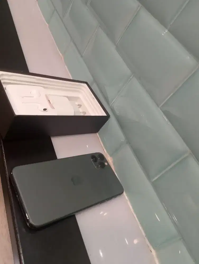 Iphone 11 pro max 256gb hal baru apple LTE