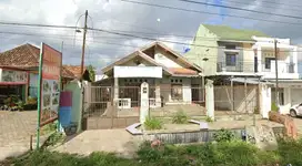 RUMAH STRATEGIS DI PINGGIR JALAN RAYA NATAR (ARAH KE BANDARA)