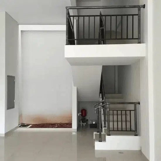 Ruko Lokasi Dipinggir Jalan Di The Walk Jakarta Garden City R1297