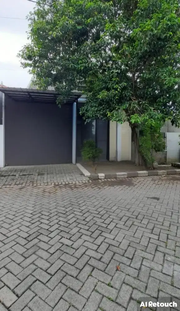 Dijual Rumah Babatan Pratama Strategis Siap Huni