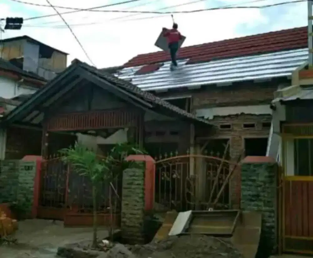 Baja ringan dan plafon pvc terpasang murah