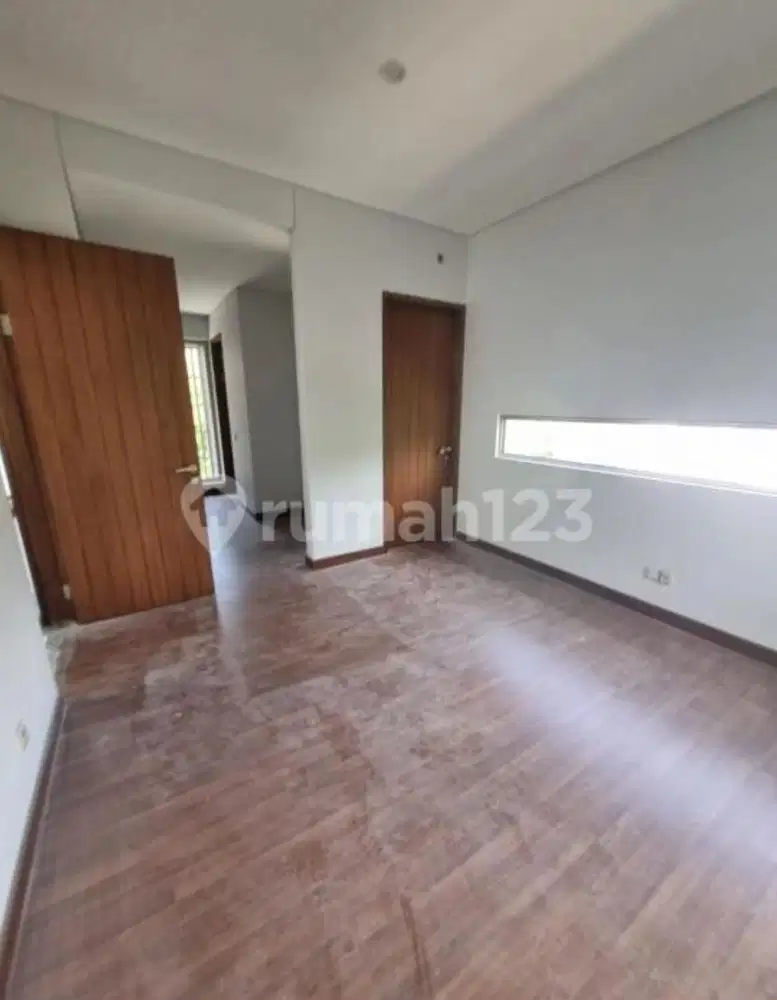 Dijual Rumah Baru Minimalis Modern Royal Residence