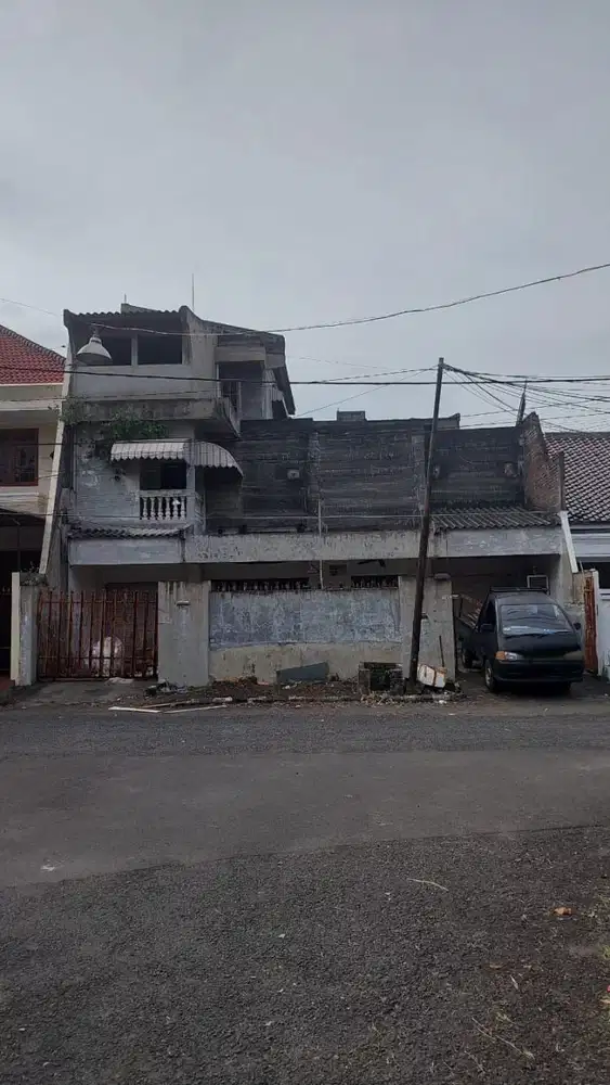 Dijual Rumah Hitung Tanah Darmo Baru Timur