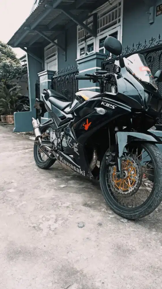 Jual motor Kawasaki ninja 150R