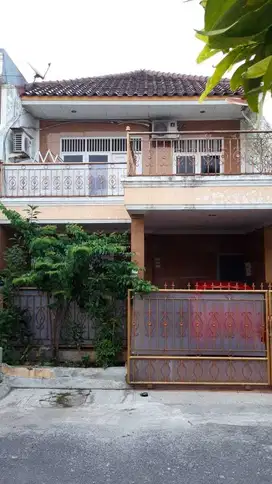 Dijual Rumah 2 Lantai di Taman Modern Cakung