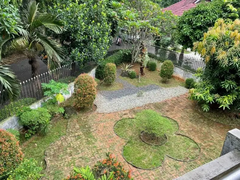 Rumah Hook Kalibata Indah, Lingkungan Asri Tenang Strategis