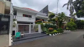 Rumah Pondok Indah 372 m2 ngantong