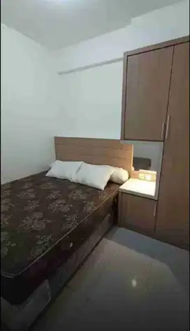 Disewakan Unit Apartemen Puncak Dharmahusada 2BR Tinggal Bawa Koper