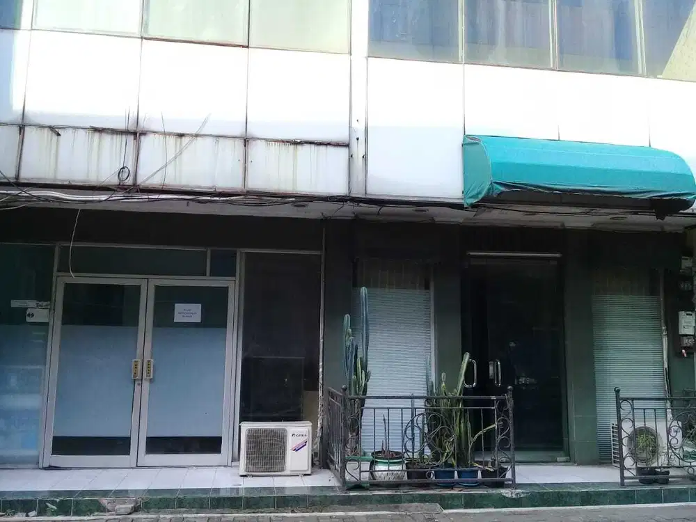 Sewa Ruko Gandeng Sastra Graha Kebon Jeruk, Lokasi Strategis!