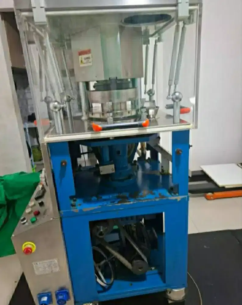 Mesin Tablet Rotary 16 mata (ZP-15D Rotary Tablet Press)