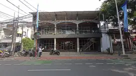 Bangunan Besar 2 Lantai, Strategis Di Jalan Tebet Raya, Cocok Untuk Re