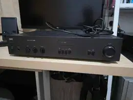 NAD 3020i Stereo Amplifier