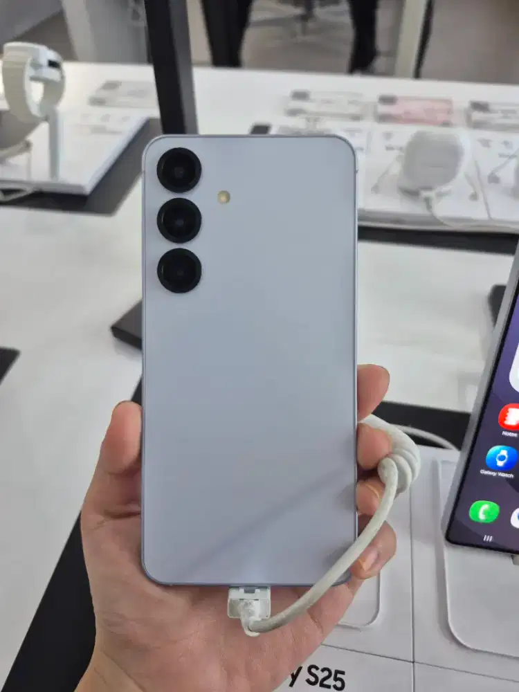 KREDIT HANDPHONE TERBARU HANYA DI HOME CREDIT SAJA!!!