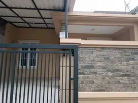Dijual Termurah Rumah 1 Lantai Kondisi Rapi di Nusaloka BSD