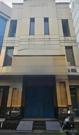 Gedung Komersil 3 Lantai di Lokasi Premium Raya Bulevard Kelapa Gading Jakarta Utara