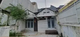 Rumah Tua 6x20 di Janur Hijau, Gading Harmony, Kelapa Gading.
