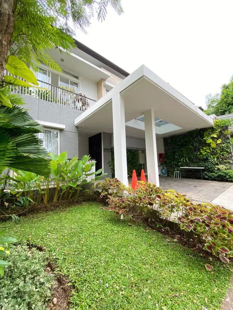 Modern House 2 Lantai dalam Komplek Tenang dan Nyaman di Lebak Bulus