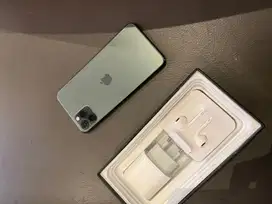 iphone 11 pro max 256gb masih baru guys